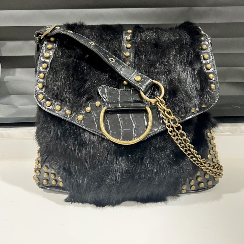 LEATHER AND RABBIT BAG